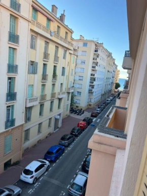 Rue HENRY BENNET 19